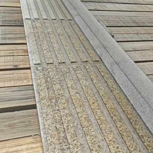 无锡黄金麻盲道石 盲条