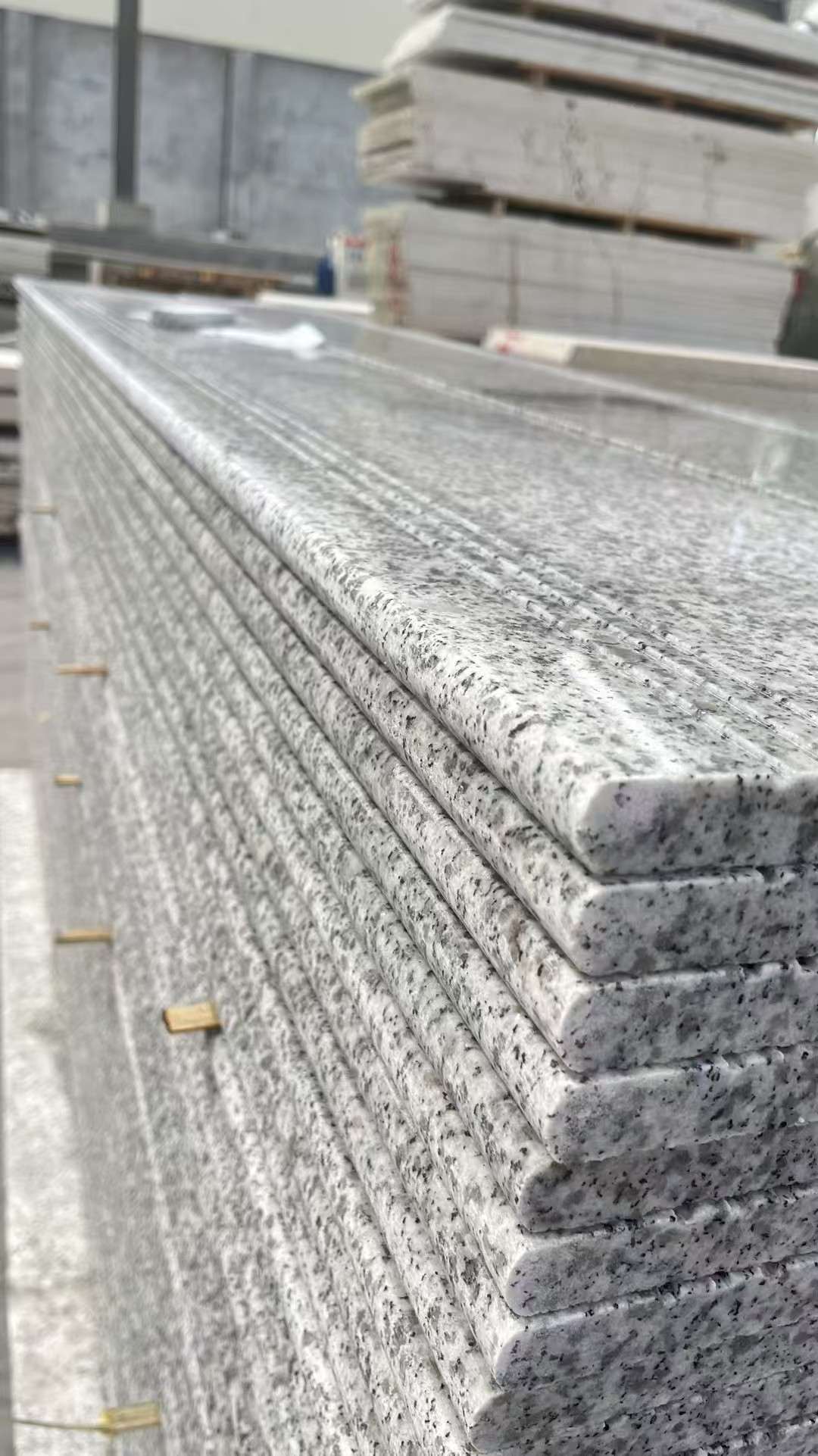 无锡芝麻白楼梯踏步 花岗岩楼梯板材