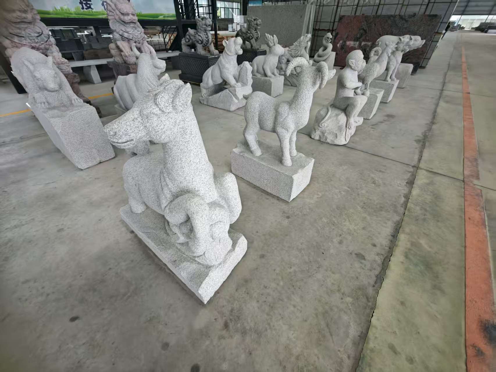 无锡芝麻白雕刻 十二生肖 异形雕刻