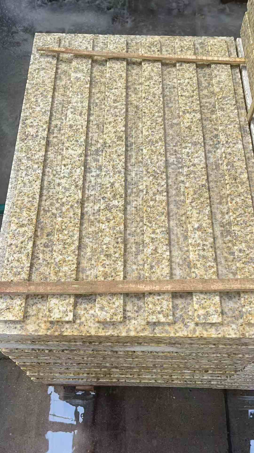 无锡黄金麻盲道 石材盲道