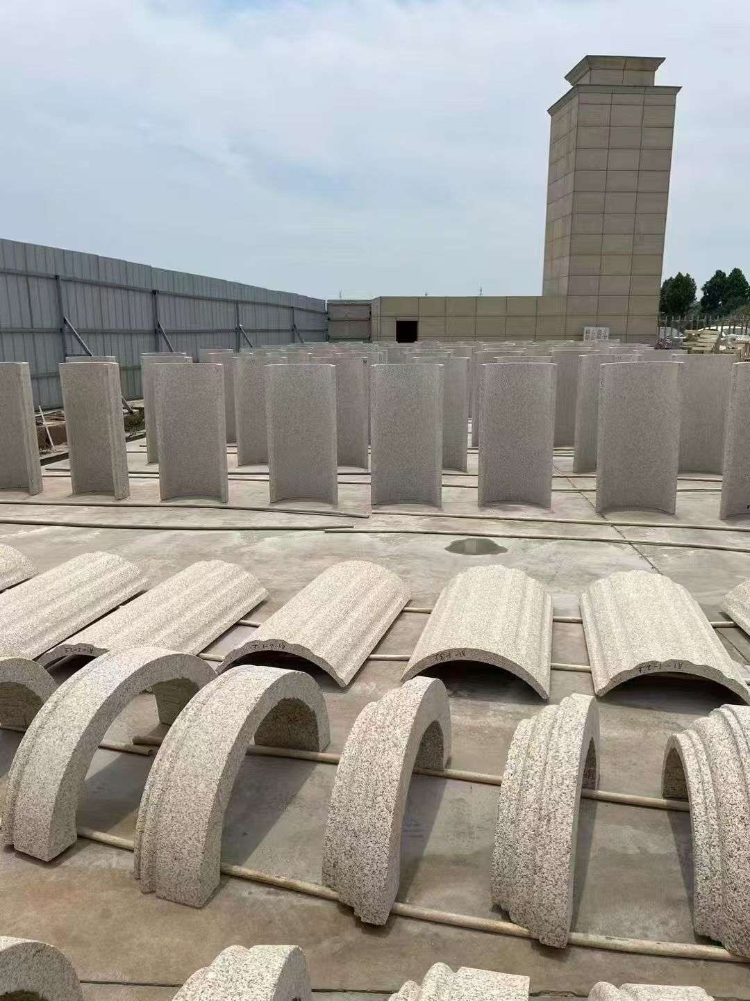 无锡黄金麻别墅柱皮 异形 线条定制